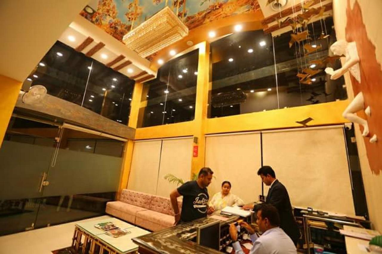 Hotel Eleven Heights ,Bhopal Exterior photo